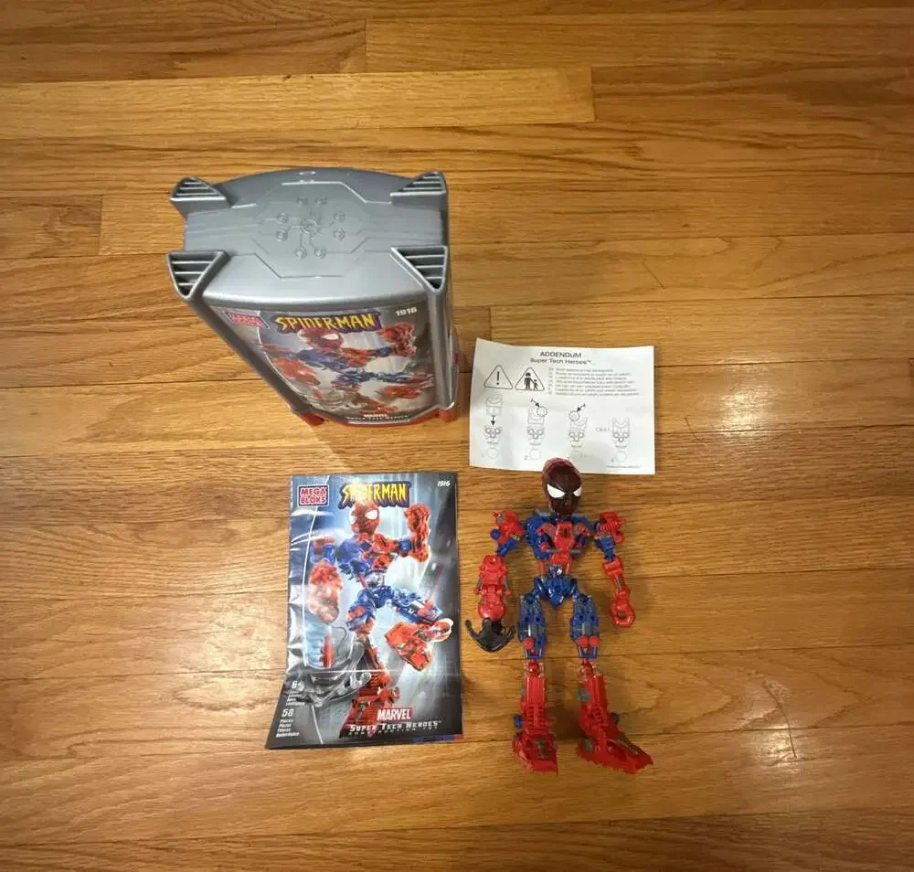 2004 Mega Bloks Super Tech Hero’s SPIDER-MAN #1916 PRE-OWNED with paperwork